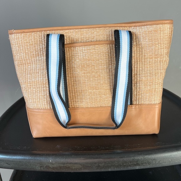 St John’s Bay Straw Tote Bag with Striped Handles - Picture 4 of 8